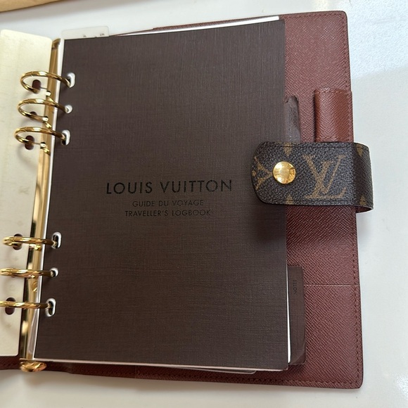 Louis Vuitton Large Agenda Ring Cover - Picture 4 of 16